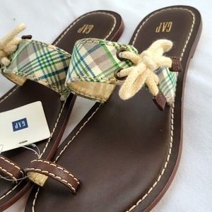 New Gap Slip-on Sandals - Size 6 - Super Cute!